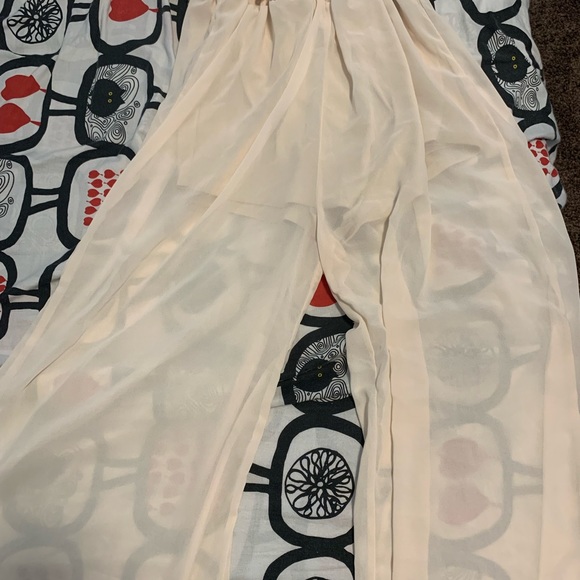 Cream Mesh Jumpsuit with Short Sleeves. - Picture 3 of 4